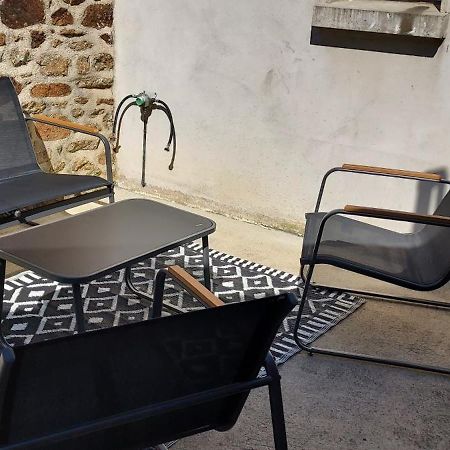 Gite Comme Chez Soi Ducey Les Cheris Buitenkant foto